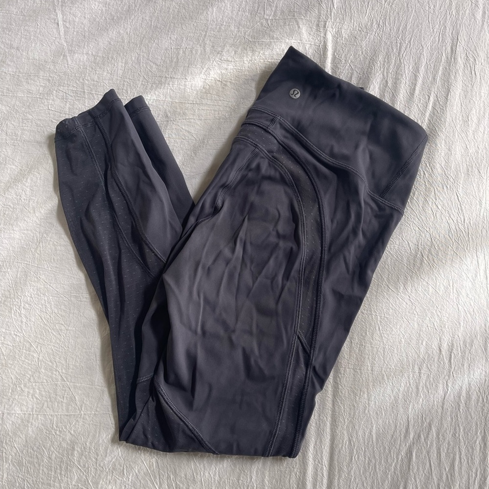Lululemon Cropped Mesh Detail Leggings